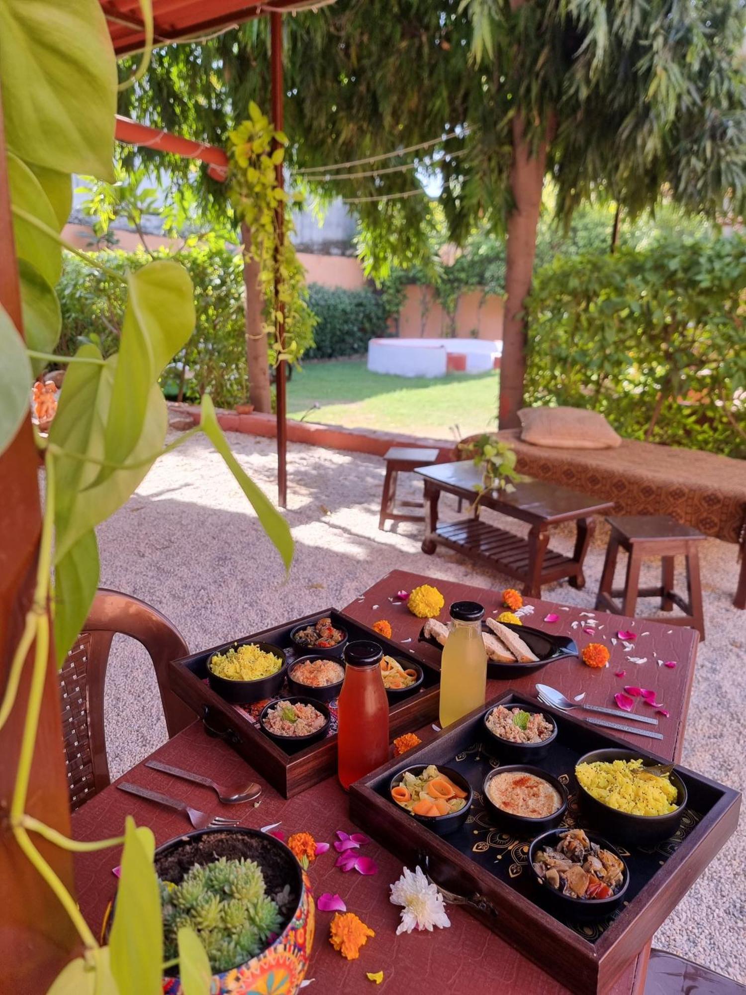 Karavan Kafe Пушкар Экстерьер фото